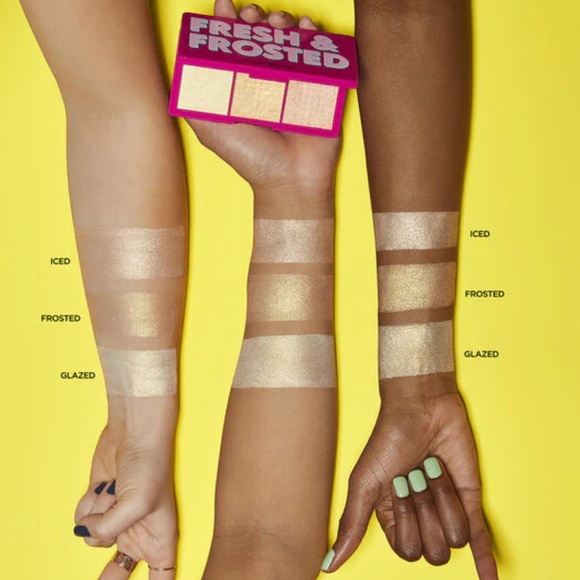 ❤️🌙Tarte Fresh And Frosted Highlighter Palette - Picture 7 of 8